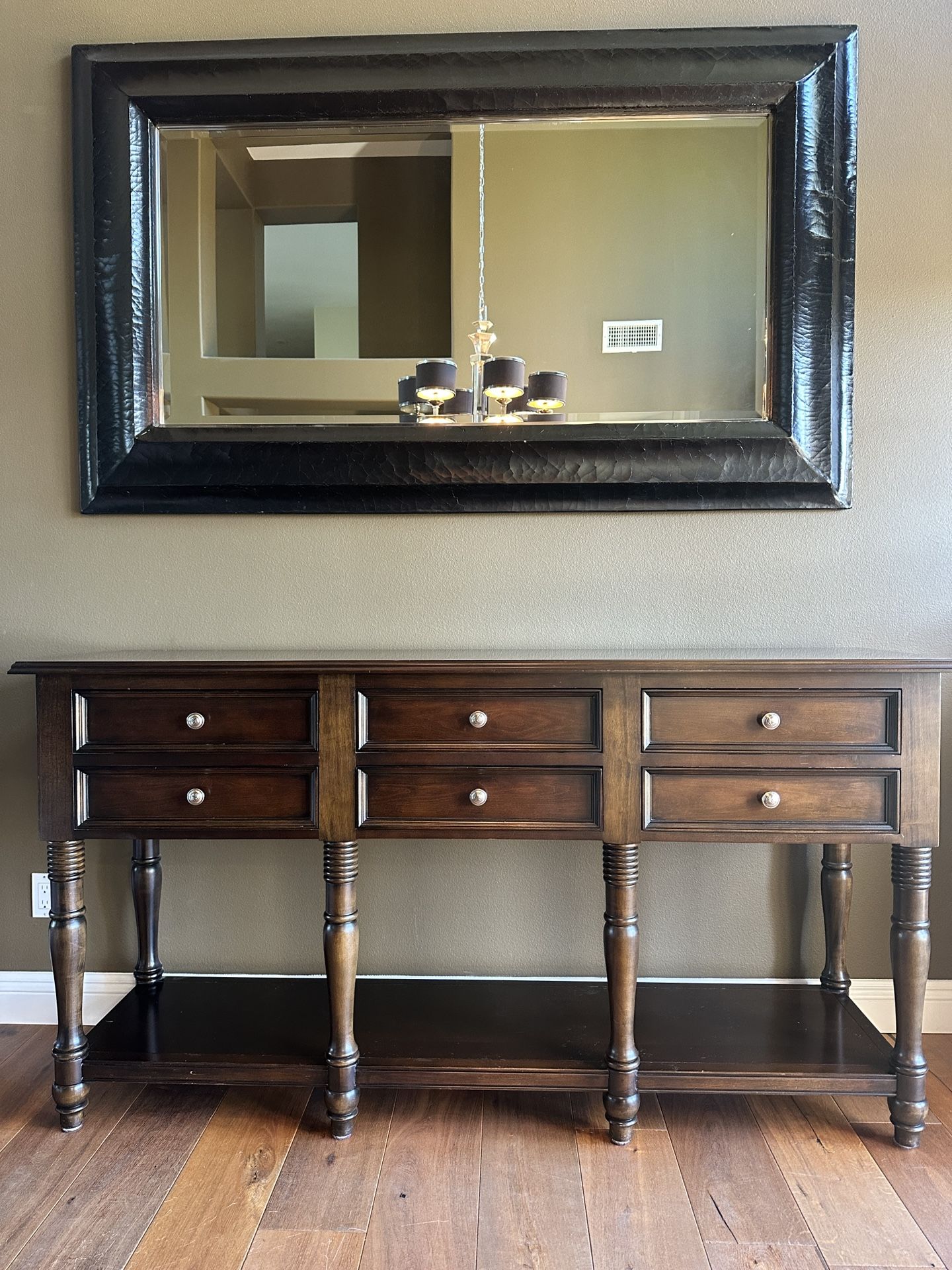 Drexel Heritage Savannah Credenza w/Large Mirror