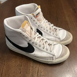 Nike blazers 