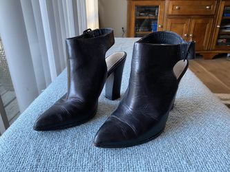 7 1/2 Pour La Victoire black high heels shoes