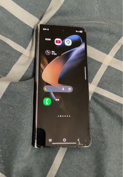 Samsung Galaxy Z Fold 4