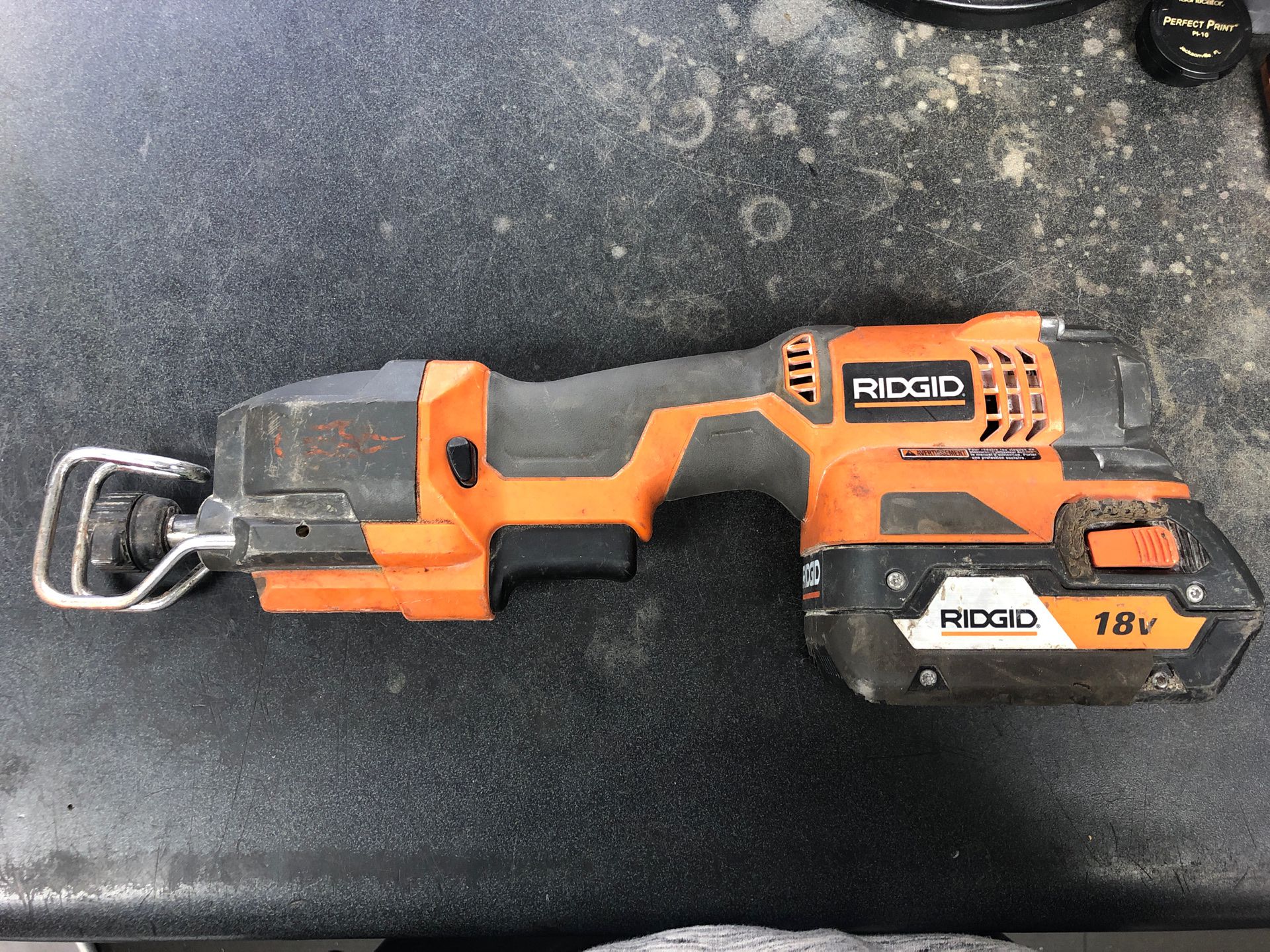 Ridgid R86447 Orange Reciprocating saw with battery works 100%