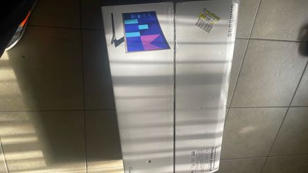 Samsung essential monitor