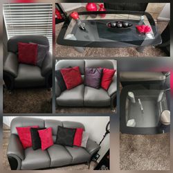 Juego de sala y sus 3 mesas decorativas