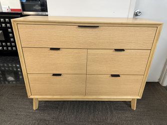 Hayes Dresser