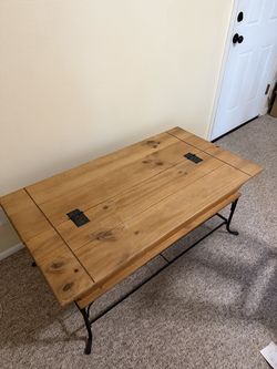 Beautiful Solid Wood Coffe Table