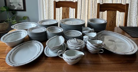 Vintage Noritake Gaylord fine porcelain china set