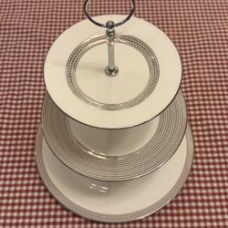 Vera Wang Bone China 3-tier Cake Stand