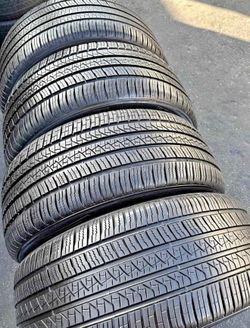 Vendo set de llantas 255/45r20 Pirelli con 80% de vida las 4