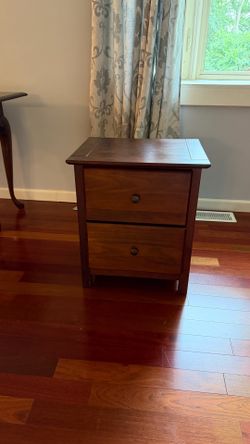 Nightstand - like new