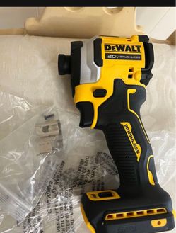 dewalt 20v imact atomic 3-speed nuevo no bateria  precio firme