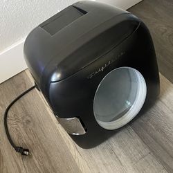 Black Frigidaire (12 Can) Mini Fridge $20