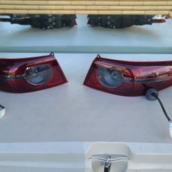 2019 - 2021 MAZDA 3  MAZDA3 TAIL LAMP PAIR SET LEFT RIGHT GENUINE USED OEM.  B1