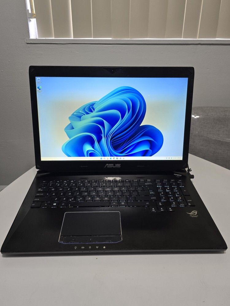 i7 32GB ASUS Gaming Laptop (((READDDDD)))