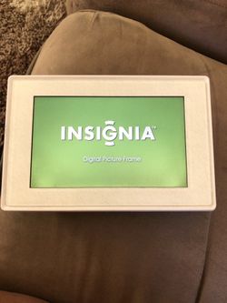 7” Insignia digital picture frame.