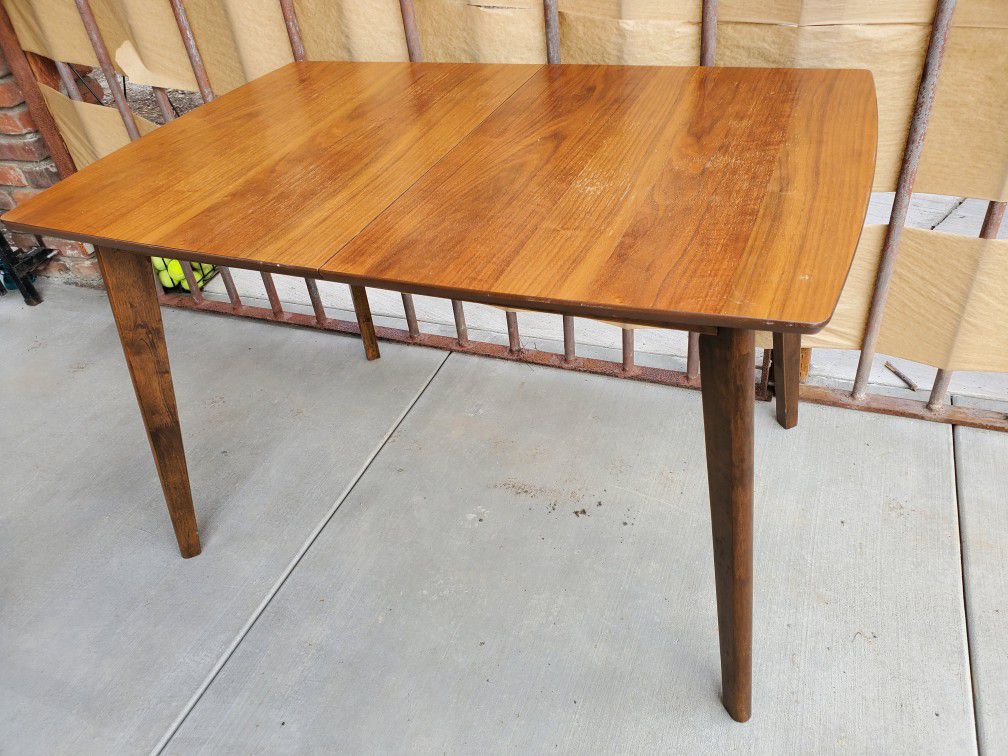 Mid-Century Modern Dining Table with Butterfly Leaf