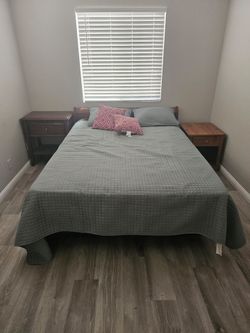 Queen bed and boxspring