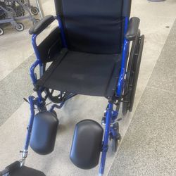 New Wheelchair with adjustable footrest 
