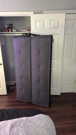Black/grey futon