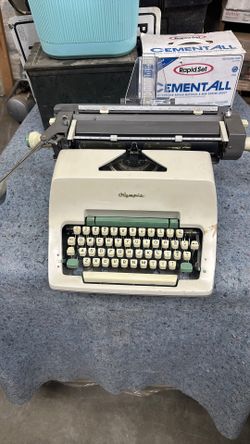 Working Type Wrighter $50 Or Best Offer