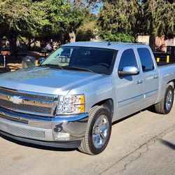 2012 Chevrolet Silverado LT - Full Crew Cab