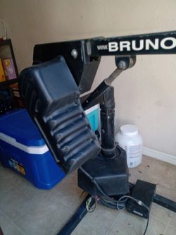 Bruno Vsl670 Wheelchair Lift Thumbnail