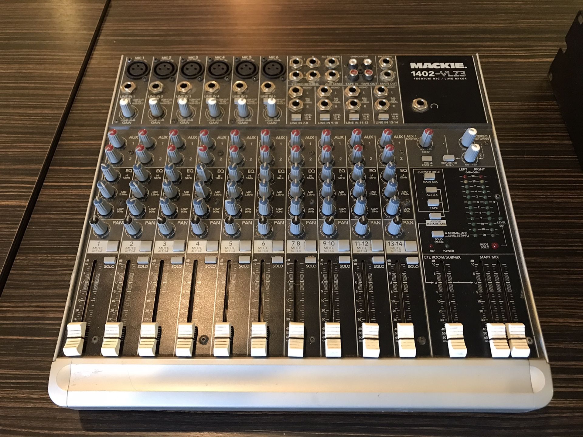 MACKIE 1402-VLZ3 Compact Mixer