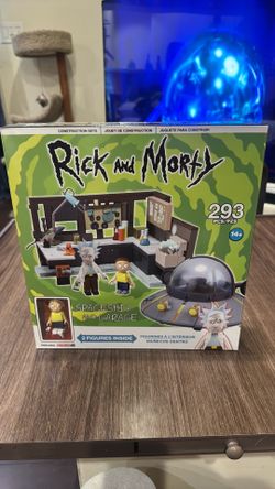Rick and Morty Spaceship and Garage