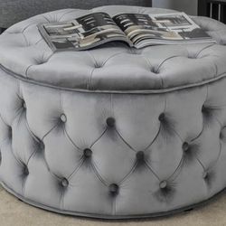Tufted Round storage Ottoman