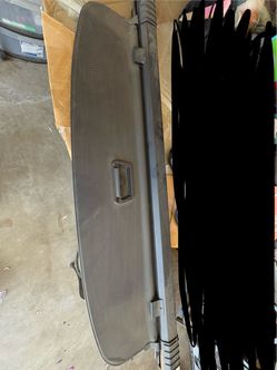 Volkswagen trunk privacy cover