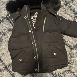 Size small MOOSE KNUCKLES COAT