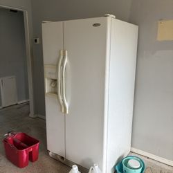 33 Inch Whirlpool Refrigerator