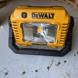 Dewalt Light 