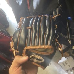 Franklin Baseball Glove