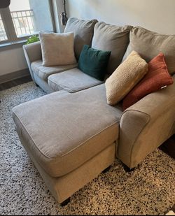 Sleeper Sofa with Reversible Chaise – Great Condition