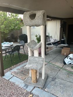Cat scratching post