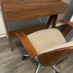 Comfortable Chair – Great Condition