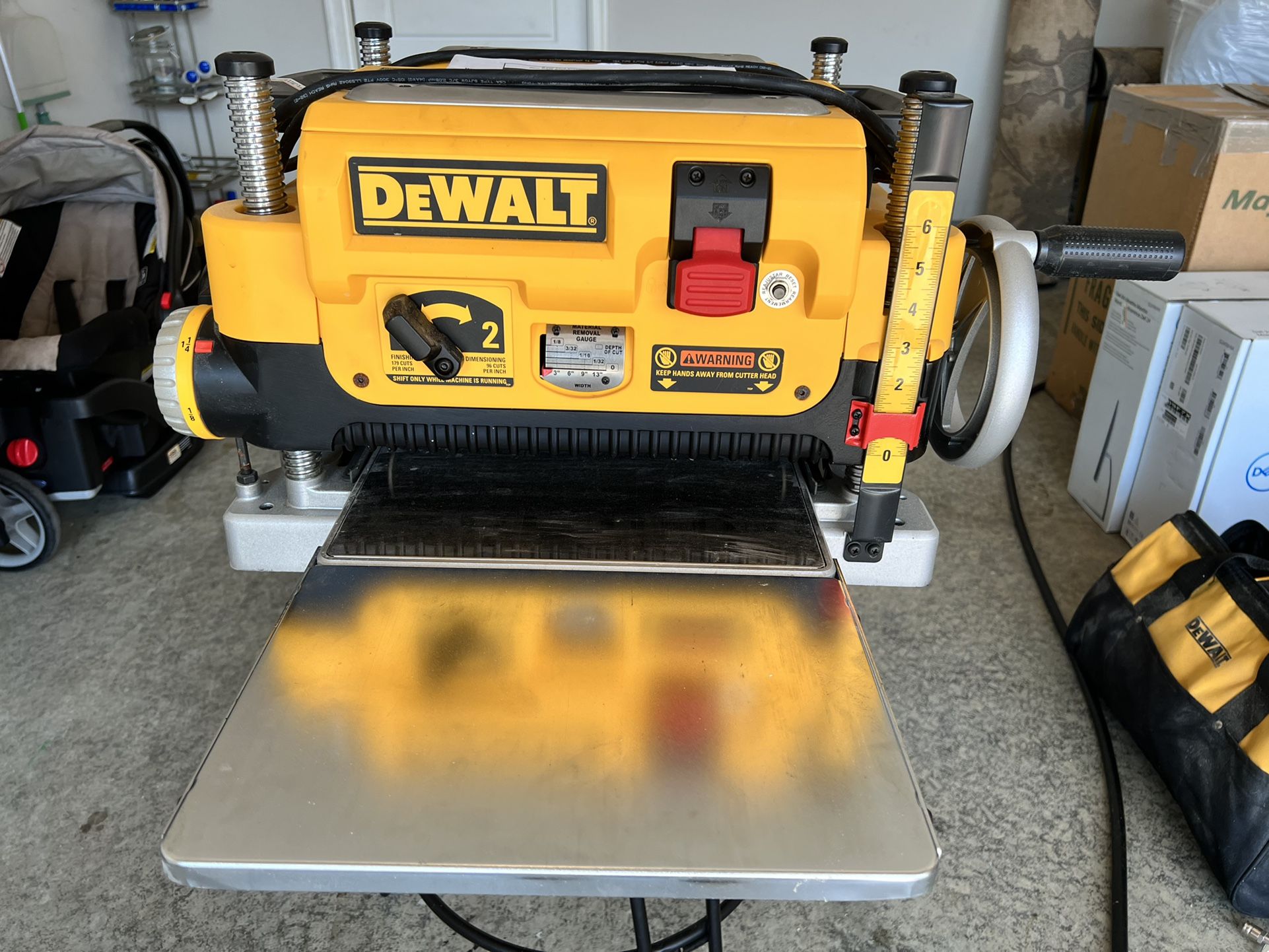 DEWALT Thickness Planer, Two Speed, 13-Inch (DW735)