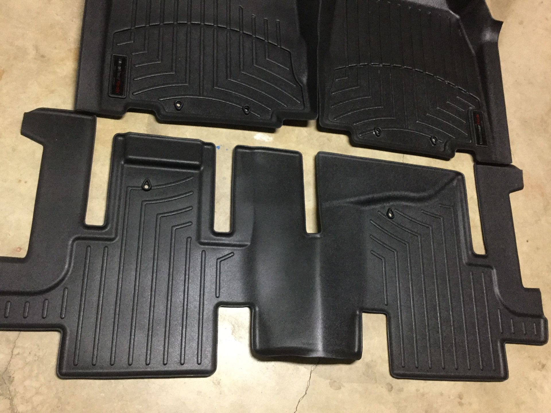 Nissan Pathfinder Weathertech Floor Liners for Sale in Redmond, WA