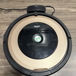 iRobot Roomba 895 – Robot Vacuum Cleaner