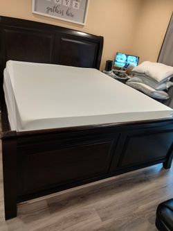 Sleigh Bed