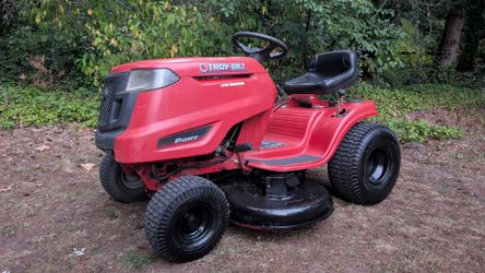 Troy-Bilt Pony 42in Riding Lawnmower