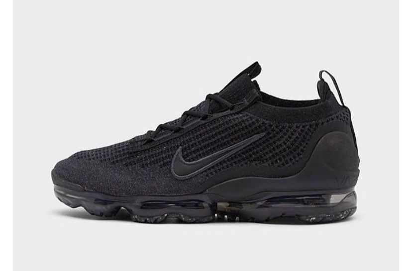 NIKE Air Vapor Max Sneakers