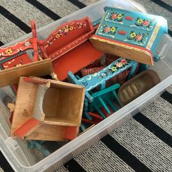 Doll Furniture 