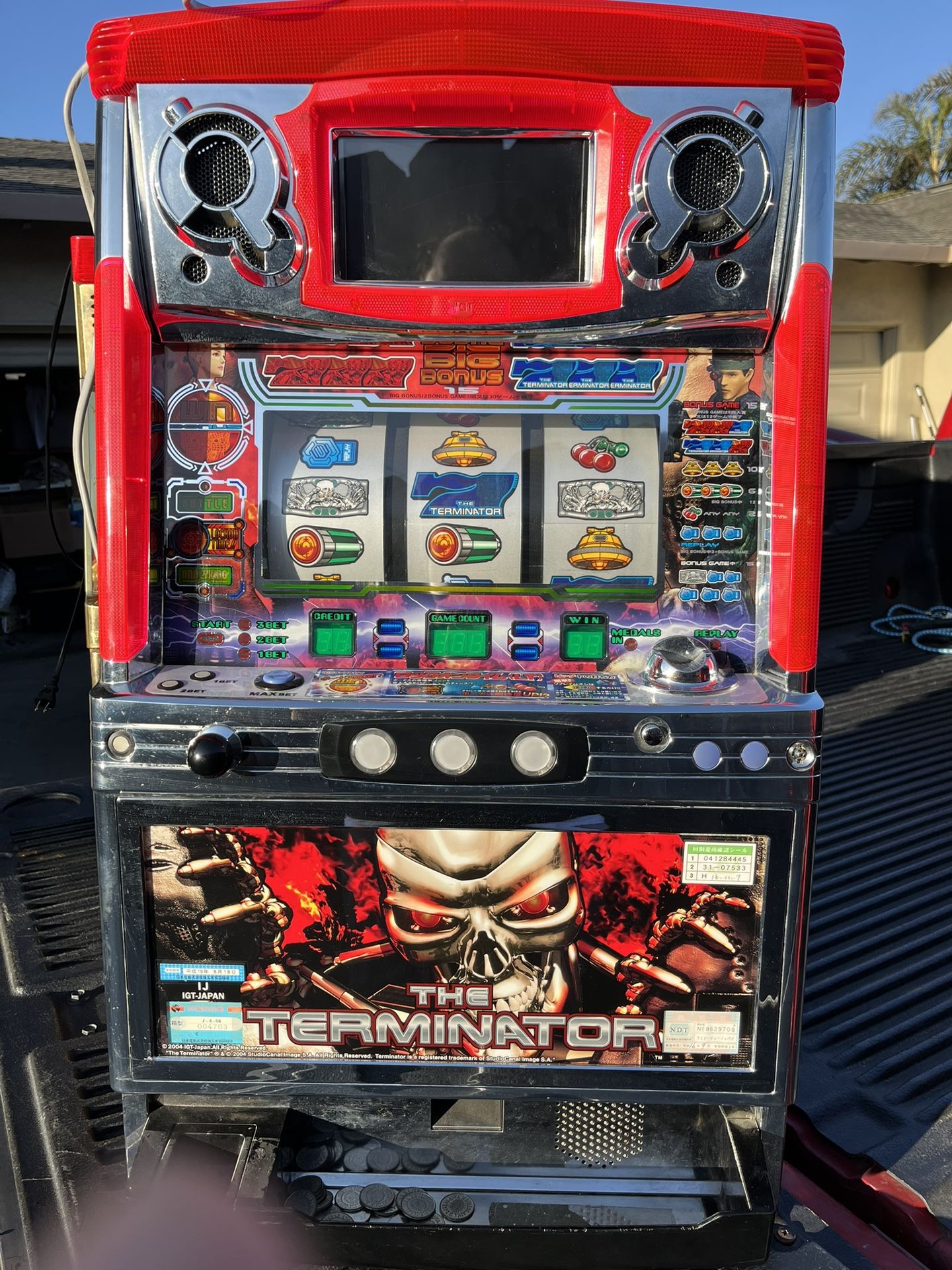 * Slot Machines *