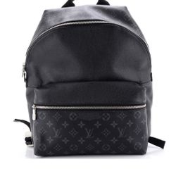 Louis Vuitton Discovery Black * Comes Authenticated *