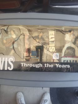 Elvis Presley collectable figurine set