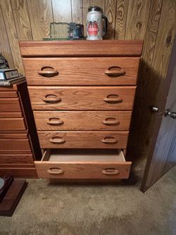 Dresser