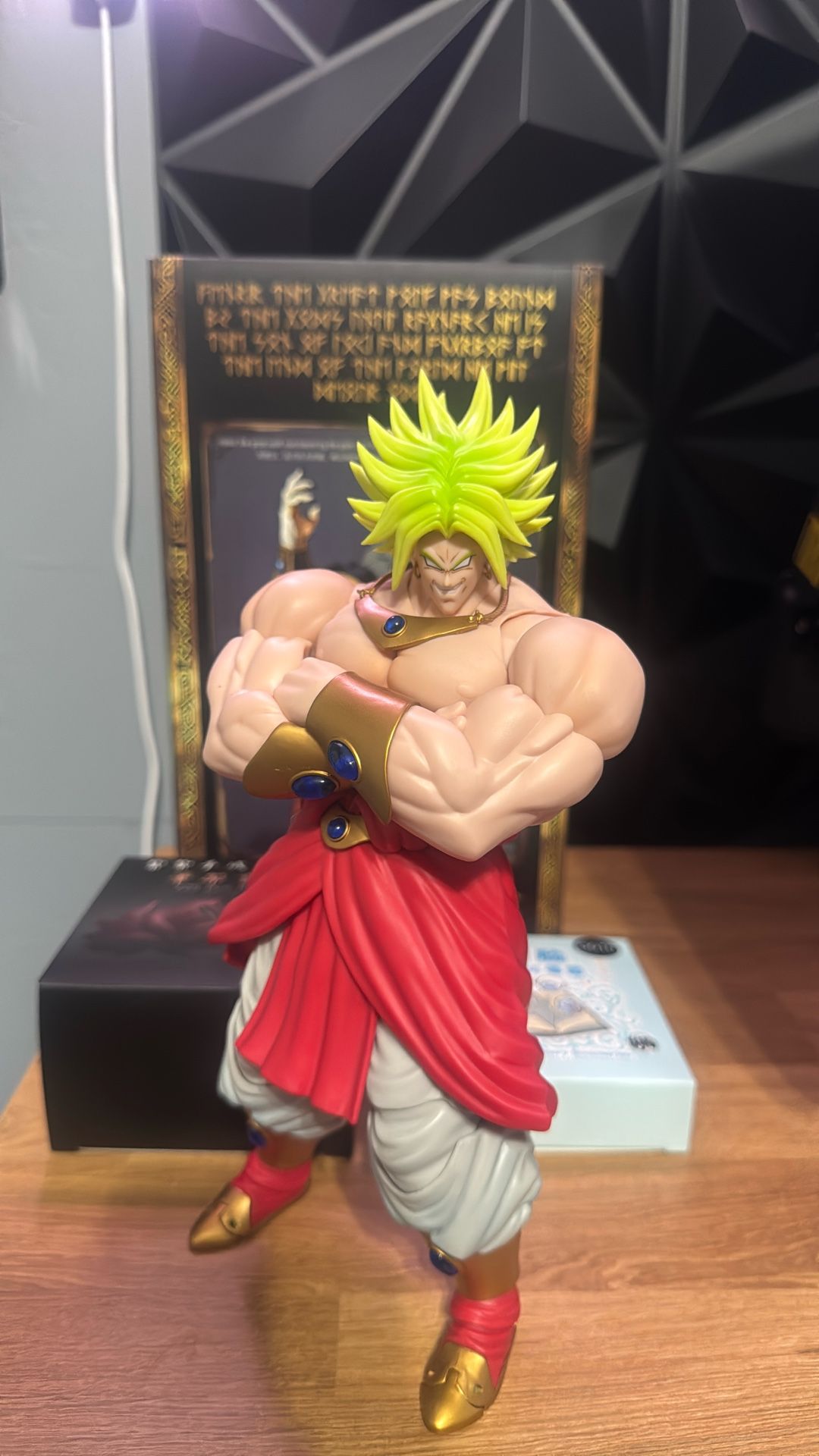 Beast Deities Broly B010 Dragon Ball Sh Figuarts