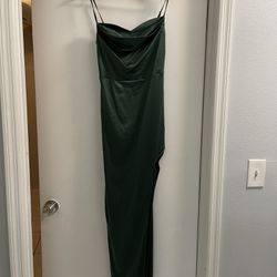 Silky Green Dress With High Slit 