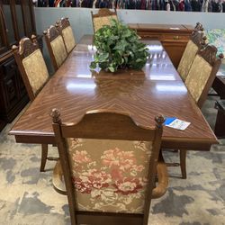 Dining Table With 8 Chairs 